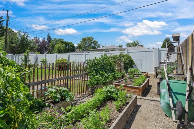 3021 N Girard Rd, Spokane, WA 99212
