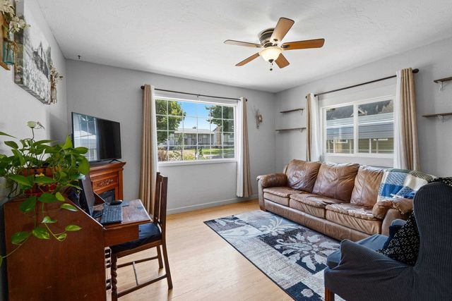 3021 N Girard Rd, Spokane, WA 99212