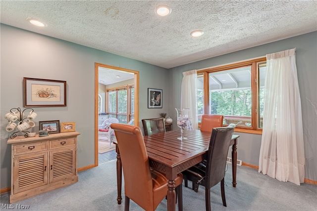 8515 Scenicridge Avenue NW, Clinton, OH 44216