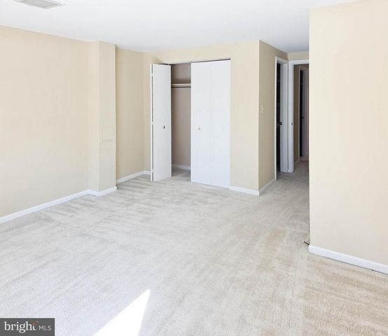 20559 STRATH HAVEN DR, Gaithersburg, MD 20886