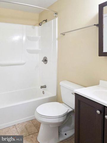 20559 STRATH HAVEN DR, Gaithersburg, MD 20886