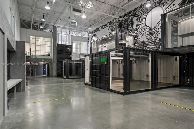 7620 NW 25th St 4, Miami, FL 33122