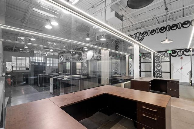 7620 NW 25th St 4, Miami, FL 33122