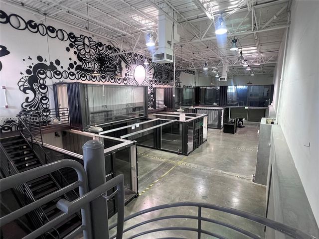 7620 NW 25th St 4, Miami, FL 33122