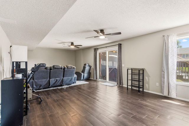 4048 W Falcon Drive, Battlefield, MO 65619