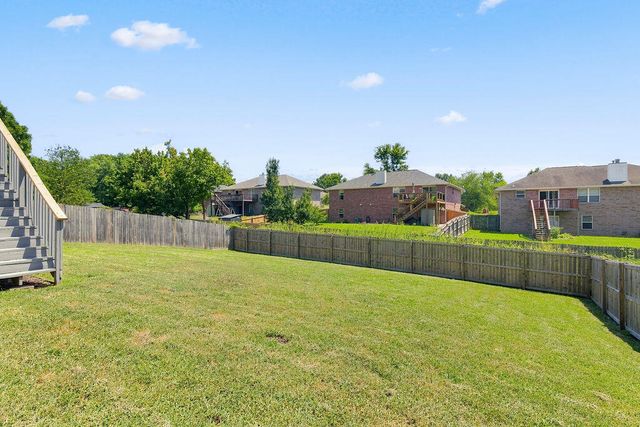 4048 W Falcon Drive, Battlefield, MO 65619