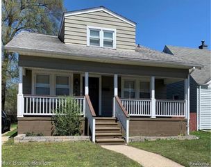 465 E Oakridge Street, Ferndale, MI 48220