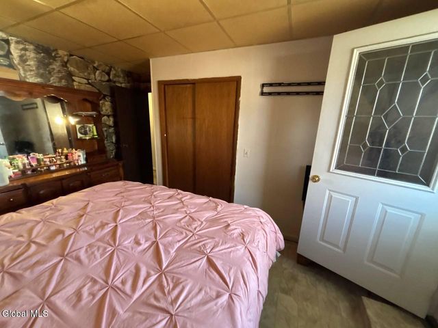 27 Franklin Street, Gloversville, NY 12078