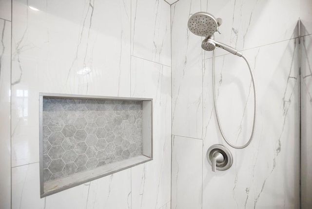 10531 Mission Road 301, Leawood, KS 66206