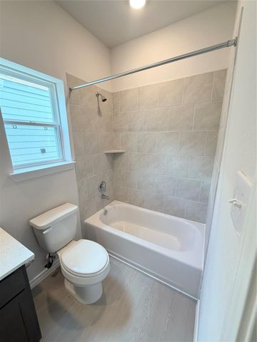 9026 Madera Road B, Houston, TX 77078