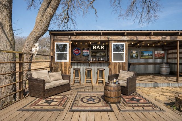 1325 N Katy Road, Elm Mott, TX 76640