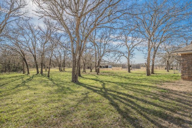 1325 N Katy Road, Elm Mott, TX 76640