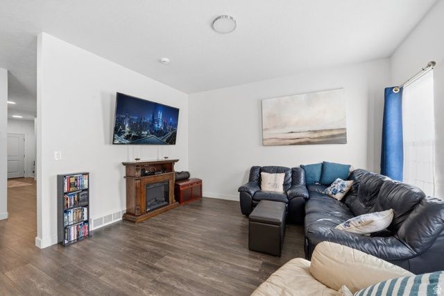 1683 S HAVEN PKWY, West Haven, UT 84401