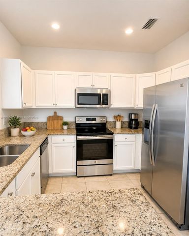 125 SE 34th Terrace, Homestead, FL 33033
