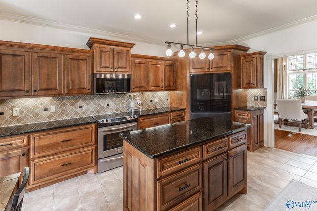 13219 Newby Plantation Lane, Athens, AL 35613