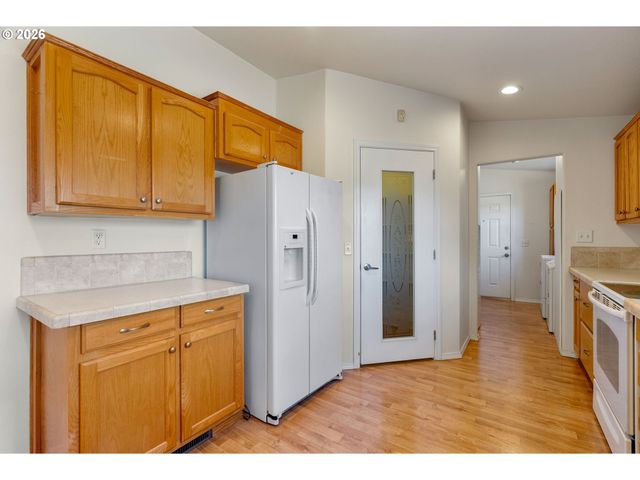 1606 TAYLOR Ave, Hood River, OR 97031