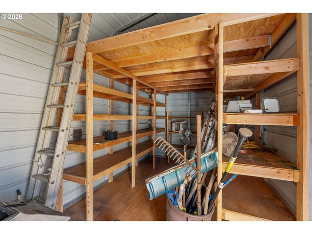 1606 TAYLOR Ave, Hood River, OR 97031