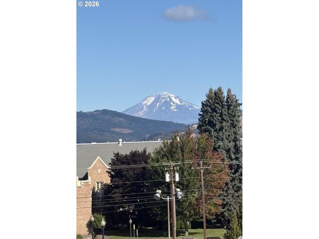 1606 TAYLOR Ave, Hood River, OR 97031