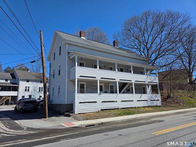 129 Woodstock Avenue, Putnam, CT 06260