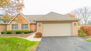 1800 Winfield Drive, Munster, IN 46321