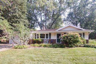 1235 Meadow Lane, Elgin, IL 60123