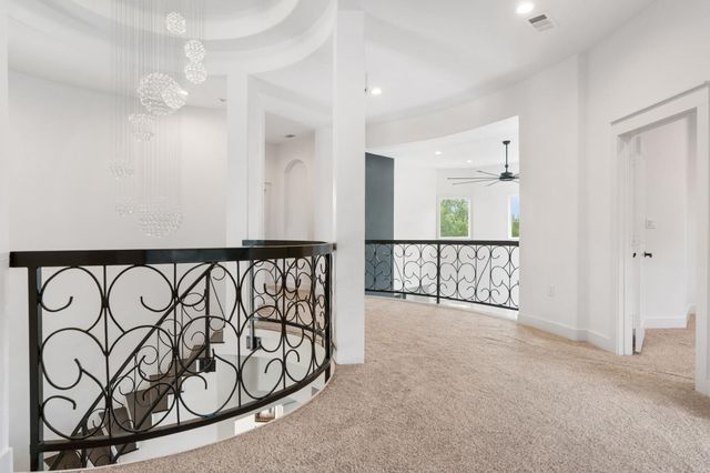 227 Heritage Oaks DR, Cedar Creek, TX 78612