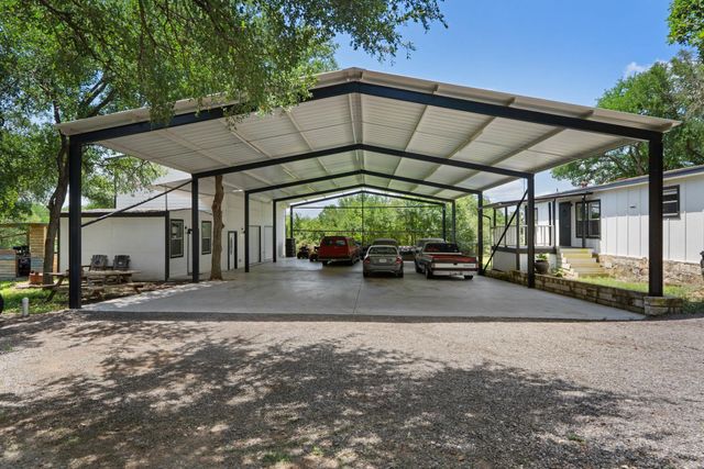 227 Heritage Oaks DR, Cedar Creek, TX 78612