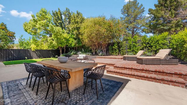 2283 Northpark Street, Thousand Oaks, CA 91362