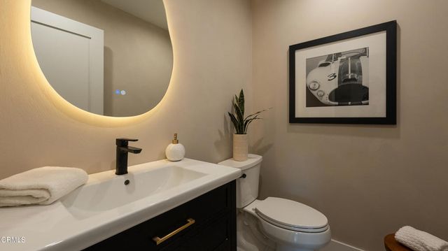 2283 Northpark Street, Thousand Oaks, CA 91362