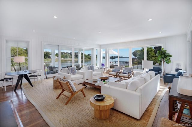 11 Bay Road, Quogue, NY 11959