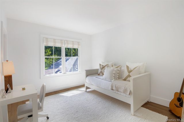 11 Bay Road, Quogue, NY 11959