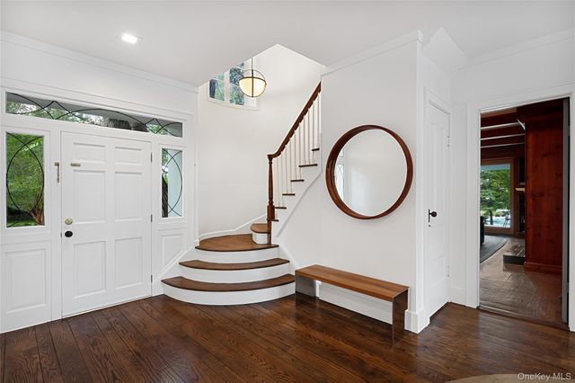 11 Bay Road, Quogue, NY 11959