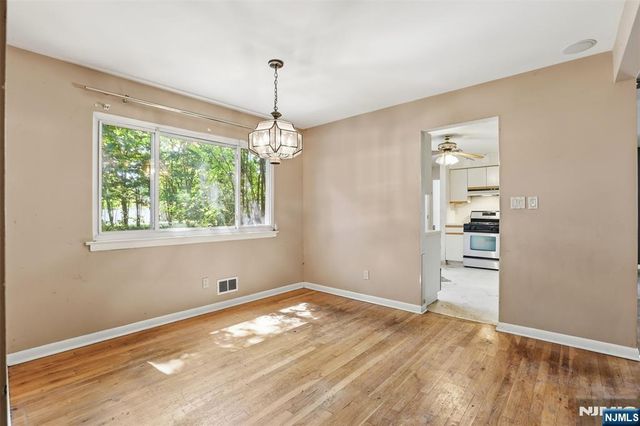 165 Glenn Avenue, Norwood, NJ 07648
