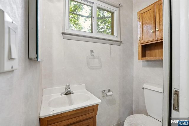 165 Glenn Avenue, Norwood, NJ 07648