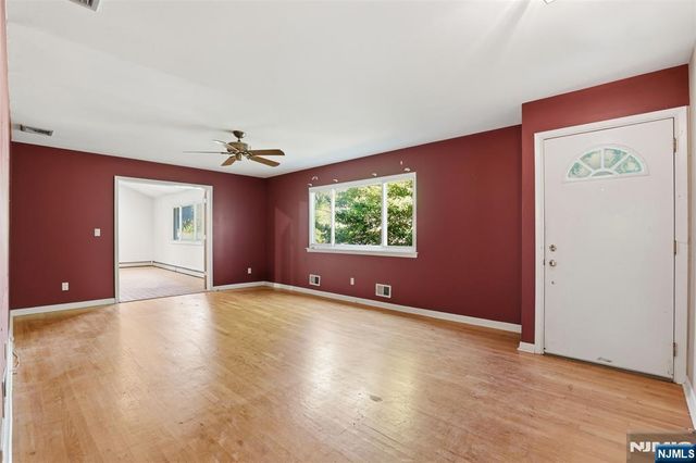165 Glenn Avenue, Norwood, NJ 07648