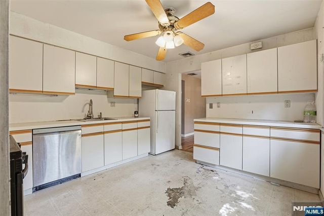 165 Glenn Avenue, Norwood, NJ 07648