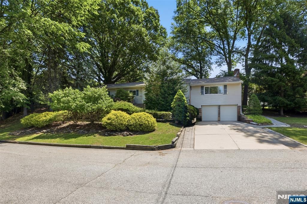 165 Glenn Avenue, Norwood, NJ 07648