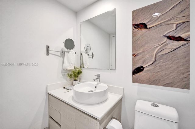 2602 E Hallandale Beach Blvd R906, Hallandale Beach, FL 33009
