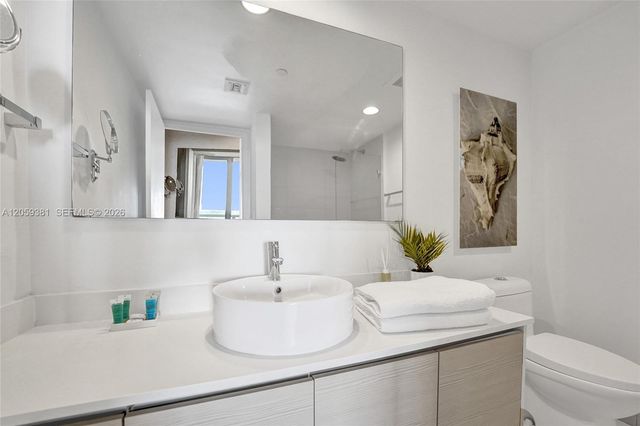 2602 E Hallandale Beach Blvd R906, Hallandale Beach, FL 33009