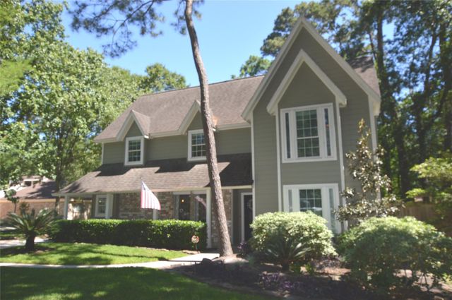 2 Woodhaven Wood Court, The Woodlands, TX 77380