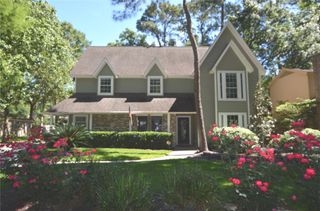 2 Woodhaven Wood Court, The Woodlands, TX 77380