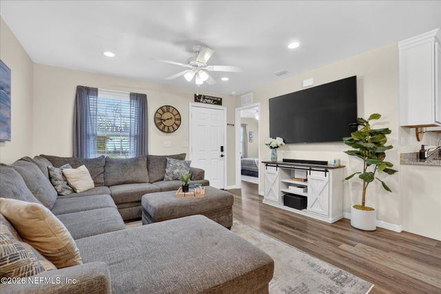 1490 W 10TH Street, Jacksonville, FL 32209