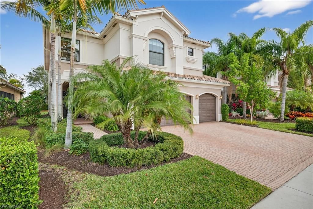 13852 Luna DR, NAPLES, FL 34109 — exterior