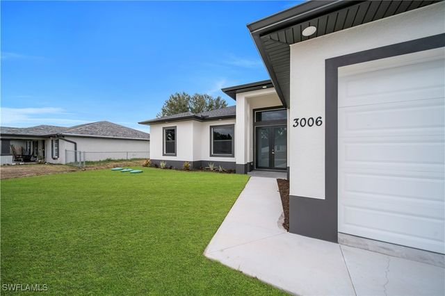 3006 53rd ST W, Lehigh Acres, FL 33971