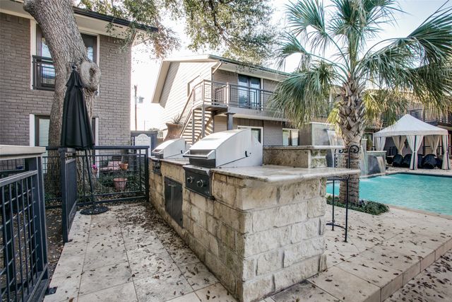 10201 Regal Oaks Drive 103, Dallas, TX 75230