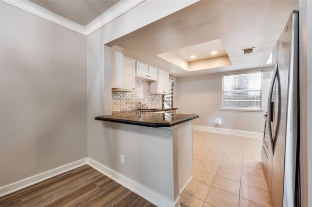 10201 Regal Oaks Drive 103, Dallas, TX 75230