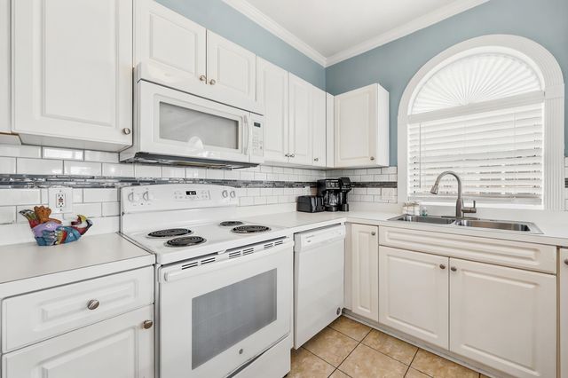 4705 Wild Iris Dr Apt 202, Myrtle Beach, SC 29577
