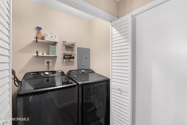 458 S Laurel Avenue, Hazlet, NJ 07734