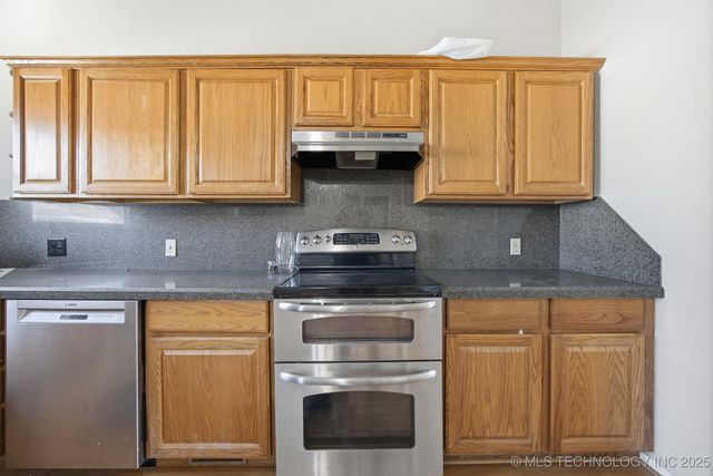 506 S Delaware Avenue, Okmulgee, OK 74447