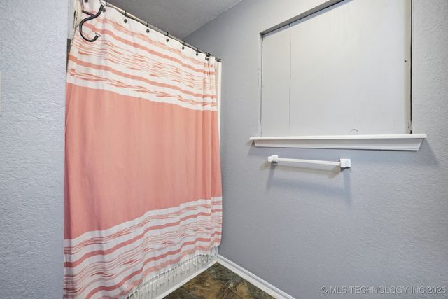 506 S Delaware Avenue, Okmulgee, OK 74447